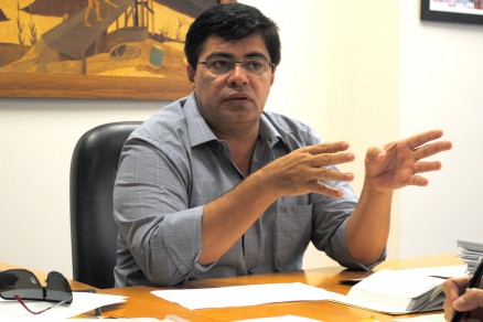 Promotor Gerson Barbosa: monoplio da Ecoambiental em Cuiab fere  legislao