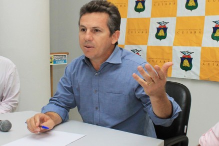 O prefeito Mauro Mendes, cuja gesto instalar radares eletrnicos na Capital