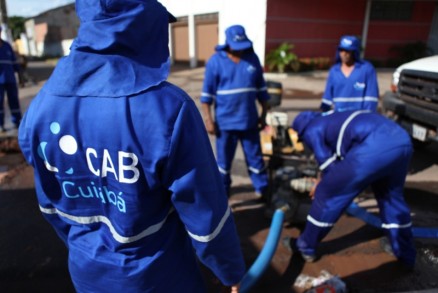 A CAB acusada de prestar um servio sem qualidade na rea do saneamento bsico em Cuiab