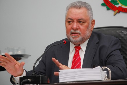 Percival avalia que possvel candidatura de Taques ao Governo fica invivel com aliana do PDT a Dilma