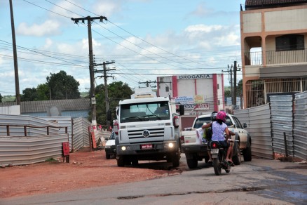 Obras de mobilidade paralisadas aumentam caos no trnsito, diz TCE
