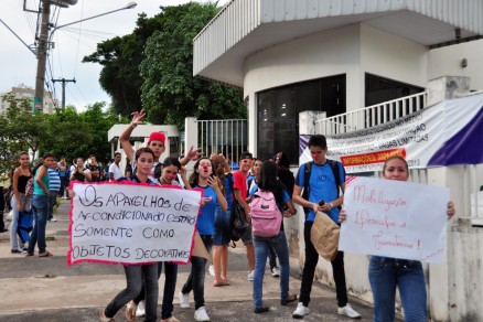 Estudantes do Mdici reclamam de calor nas salas de aula