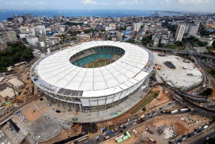 Vista area da Arena Fonte Nova: nome de cerveja