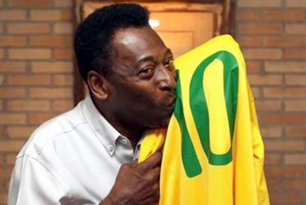 Pel segura camisa da seleo brasileira, que ser usada por Neymar na Copa-2014