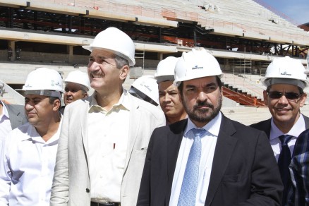 Ministro Rebelo, vice-governador Daltro e secretrio Guimares: nova visita ao canteiro de obras da Arena Pantanal