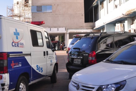 Homem est internado na UTI do Hospital Santa Helena; Vigilncia investiga caso