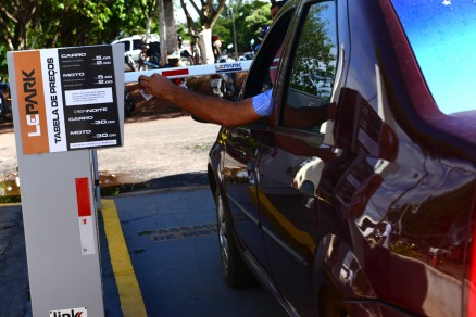 Estacionamento do HCncer comea a ser pago a partir de tera-feira (4)