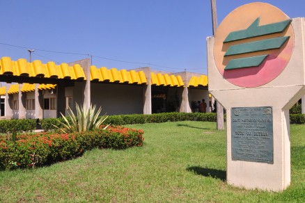Sede do Detran, em Cuiab: servidores paralisam atividades nesta tera-feira (2)