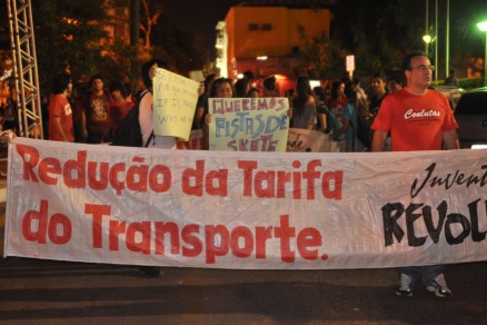 Manifestantes voltaram s ruas nesta quinta-feira (4)