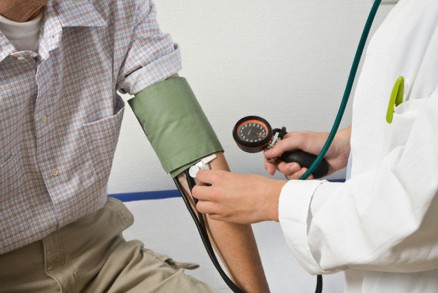 Medicos comeam a chegar em Mato Grosso nesta segunda-feira (2)
