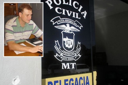 O delegado responsvel pelas investigaes  Wagner Bassi (no detalhe)