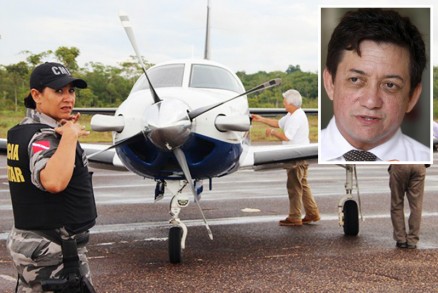 Delegado Silas Maus comanda caa; Polcia faz percia em avio usado por Valdinei