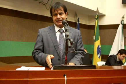 O vereador Adevair Cabral, que defende reajuste anual na Cmara de Cuiab 