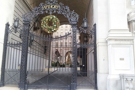 Fachada do edif�cio onde a Miss�o do Brasil junto �s Na��es Unidas alugou um apartamento para o embaixador Guilherme Patriota