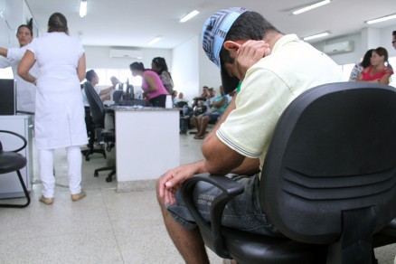 Populao reclama de tempo de espera e superlotao em UPA da Morada do Ouro