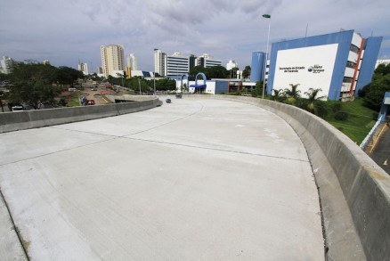 Viaduto da Sefaz: obra j est em fase final de execuo