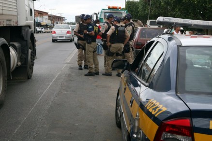Rodovias registraram, neste sbado, trs mortes em poucas horas