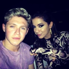 Cantora Anitta