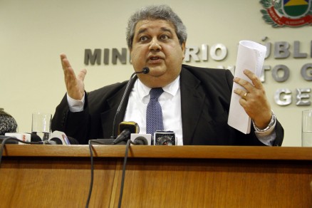 O procurador-geral de Justia, Paulo Prado: intimidao da Assembleia