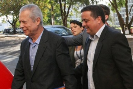 Jos Dirceu deixou a cadeia na manh desta quinta para trabalhar em um escritrio de advocacia