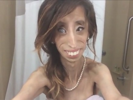 Lizzie Velazques