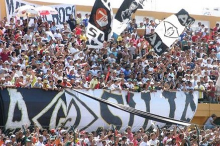 Torcida Boca Suja, do Mixto, negou que esteja apoiando qualquer candidato neste ano