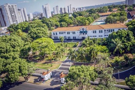 O desconhecido pulou o muro do quartel do 44� BIMTz, mas foi surpreendido por dois sentinelas