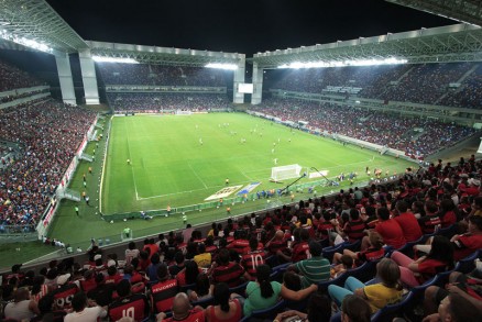 O jogo entre Flamengo e Gois, no dia 10 de setembro, teve o maior pblico ps-Copa: 38.405 torcedores