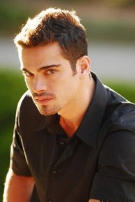 Ator Sidney Sampaio