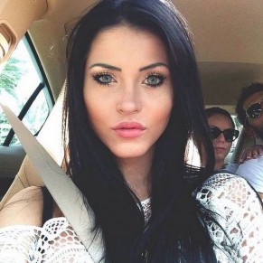 Claudia Alende, vice-Miss Bumbum