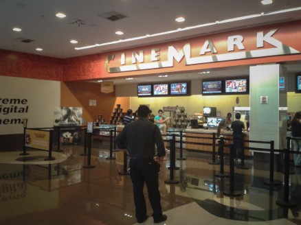 O Cinemark, onde uma criana autista foi hostilizada na semana passada