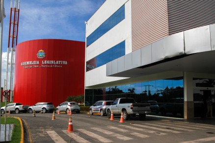 Parlamentares tiram recesso de 15 dias em julho