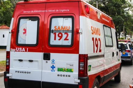 Vtima foi socorrida por uma ambulncia do Servio de Atendimento Mvel de Urgncia