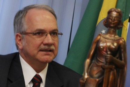Luiz Fachin ocupar vaga deixada pelo ex-presidente da Corte Joaqum Barbosa