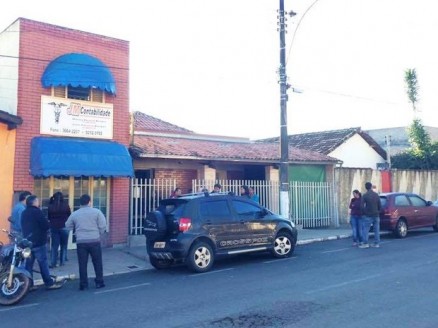 Velrio do modelo Celso Santebanes acontece na casa dos avs