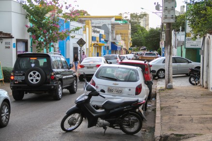 Rua 24 de Outubro: do poder via ao charme, via se transforma em refer�ncia cultural; mas precisa de seguran�a