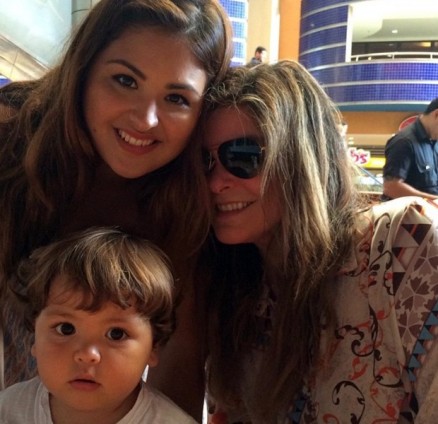 Rafaella Oliveira com a me Cristiana Oliveira e o filho Migue