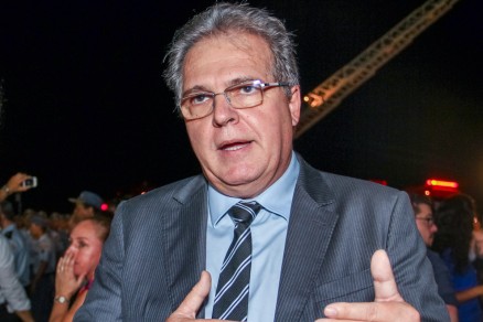 Eduardo Chilleto diz que, se retomasse a obra como queria Emanuel Pinheiro, estaria praticando um superfaturamento de R$ 500 milhes