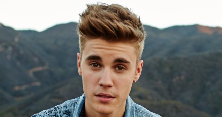 Justin Bieber posa pelado