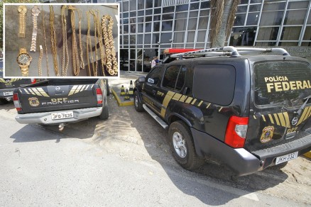 Na opera��o, a PF apreendeu US$ 6 mil em esp�cie, na resid�ncia do empres�rio, no Florais Cuiab�