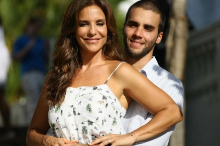 Ento com 39 anos, a cantora Ivete Sangalo se casou com o nutricionista Daniel Cady, 25, com quem teve o pequeno Marcelo, hoje com 4 anos