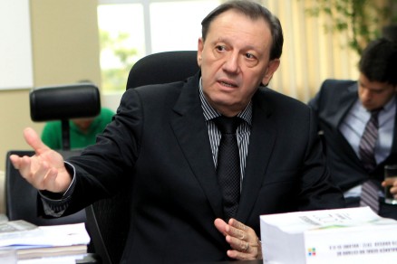 O conselheiro Jos Carlos Novelli, relator da deciso