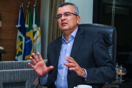 O chefe da Casa Civil, Paulo Taques, diz que Governo s negocia com servidores do Detran aps fim da greve geral