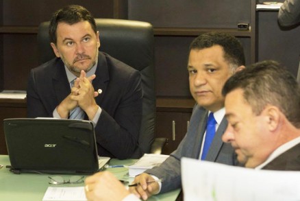 Oscar Bezerra anuncia convocao de ex-secretrios e convites a ex-prefeitos para depoimentos