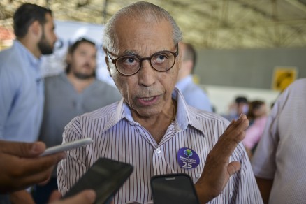 O ex-governador Jlio Campos, que comandou reunio com a sigla