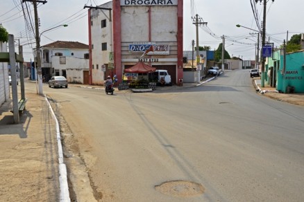 At o momento, j foram garantidos recursos financeiros para que  43 bairros recebam os trabalhos de regularizao