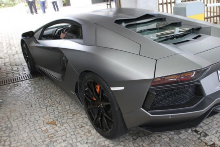Boninho chegou em festa em carro avaliado em R$ 4 milhes