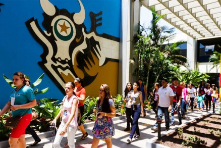 Os feriados e pontos facultativos no devem alterar ou comprometer os servios essenciais