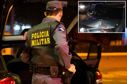 Motorista foi morto a tiros depois de perder o controle do carro, que atingiu poste (detalhe)