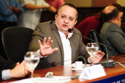 O governador Pedro Taques, que prop�s mudar pagamento da folha para o 5� dia �til de cada m�s